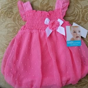 NWT Baby romper - size 6 months